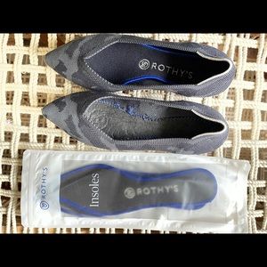 Grey Camo Print Point Toe Rothy’s